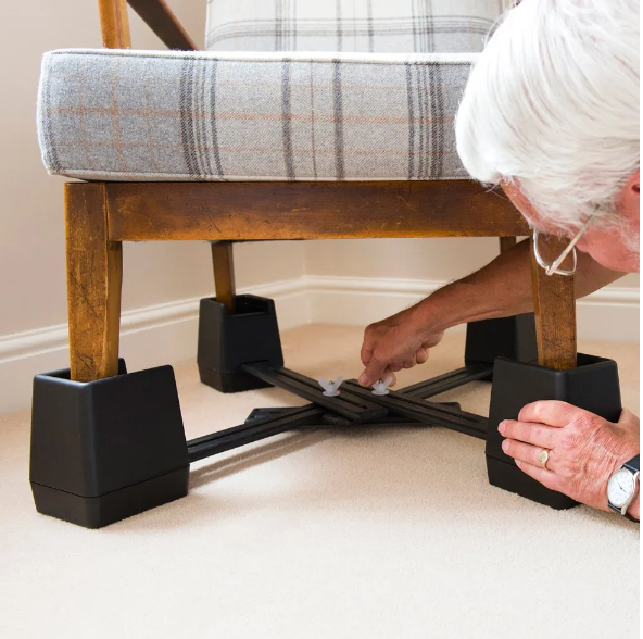 Langham Linked Chair Raiser